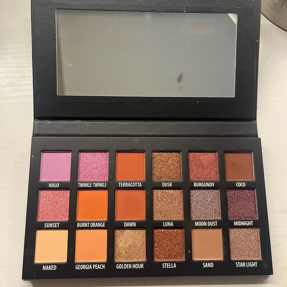 kab eyeshadow pallet